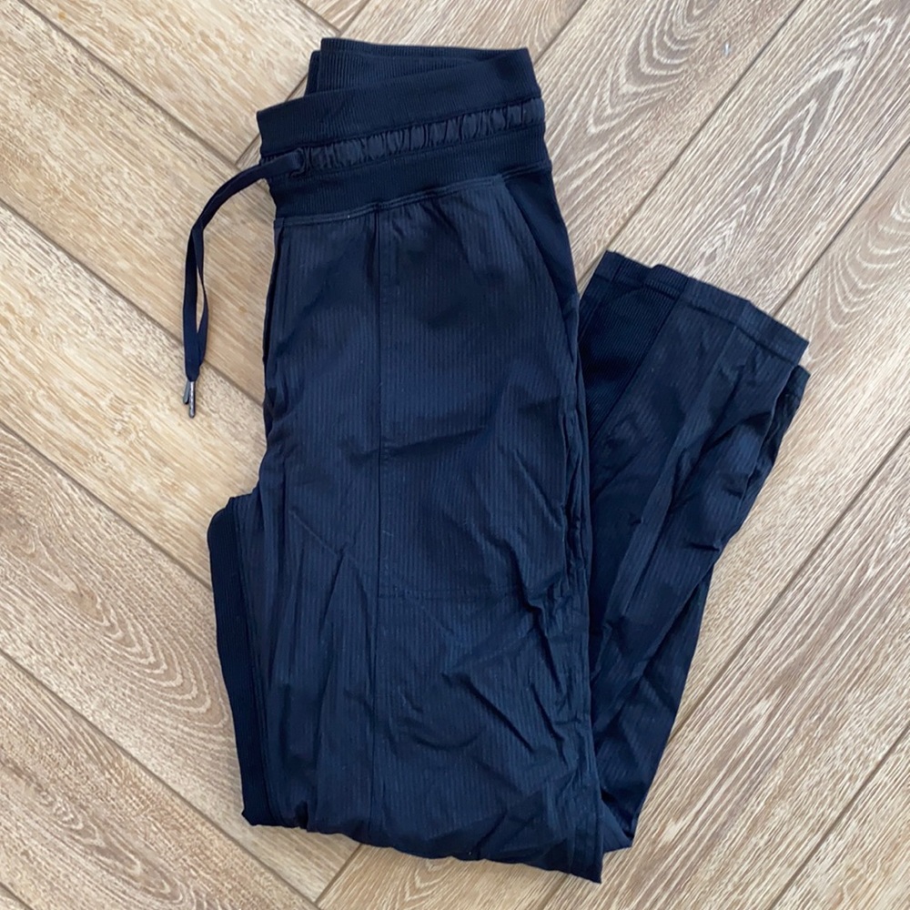 Lululemon pants
